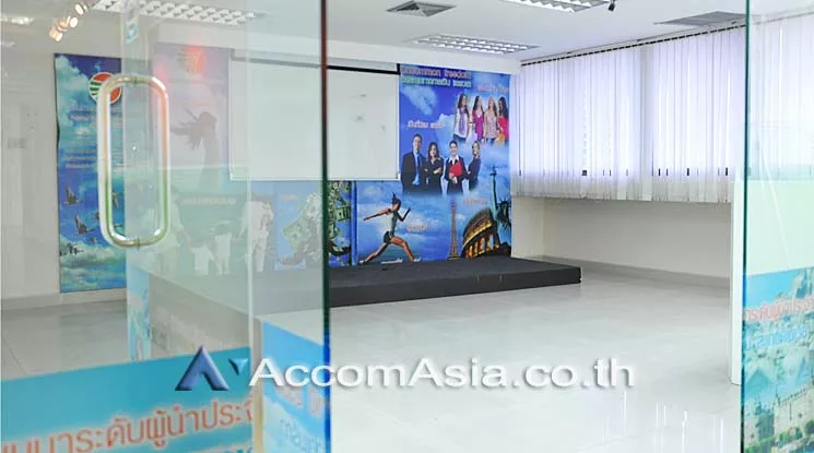  1  Office Space for rent and sale in Ratchadapisek ,Bangkok  at Amornphan 205 AA14490